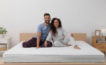 Warum Paare immer öfter auf größere Matratzen umsteigen