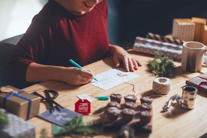 Weihnachtskarte schreiben